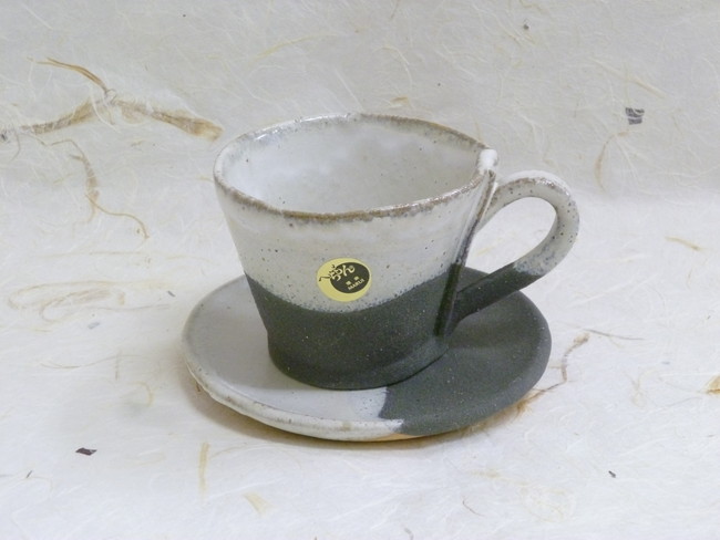 信楽焼　掛け分けコーヒー碗皿
