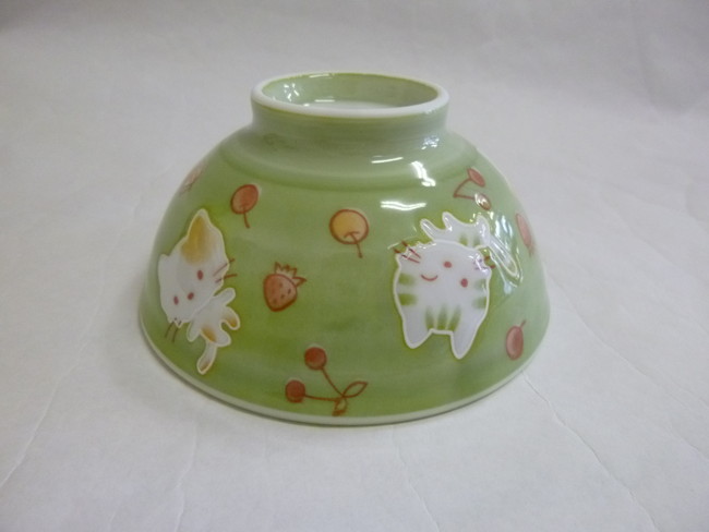 美濃焼　グリーンネコ茶碗