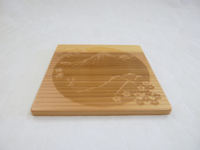 雑貨　杉コースター　桜・紅葉